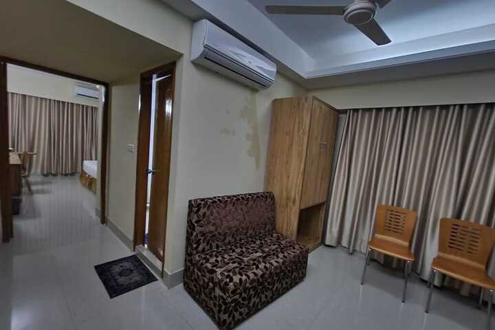 Room 3 of 5