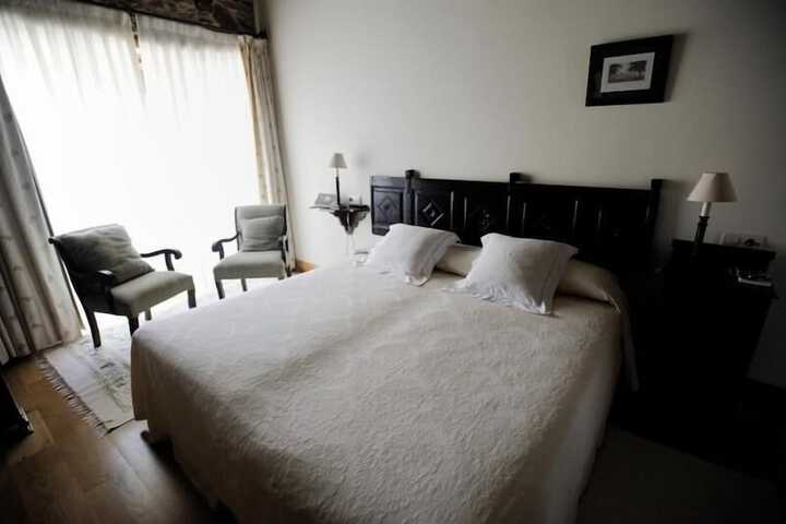 Room 12 of 60
