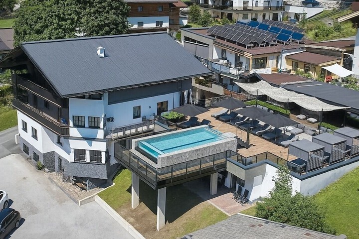 ThePoolhouse Boutique Lodge in Saalbach-Hinterglemm