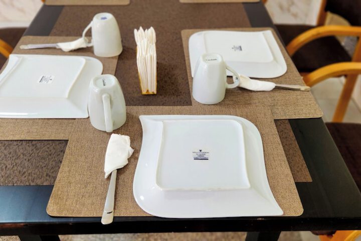 Breakfast/Coffee Service 28 of 33