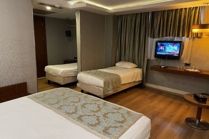 Room 21 of 46
