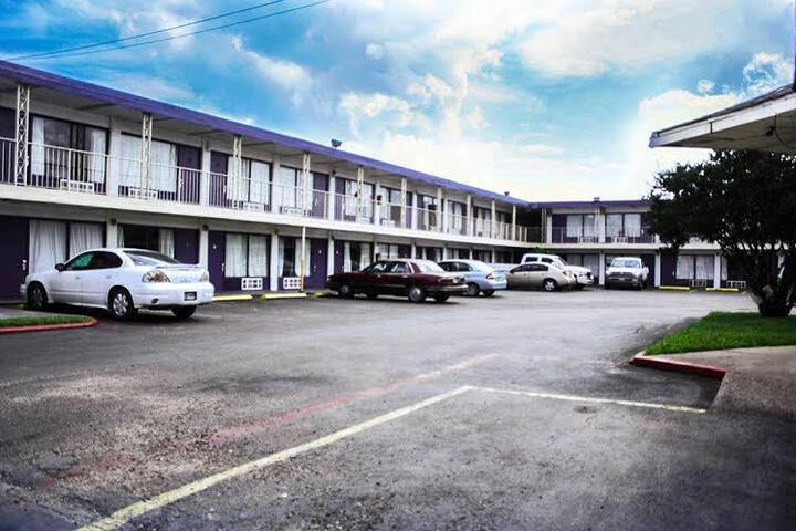 Exterior of DELTA INN