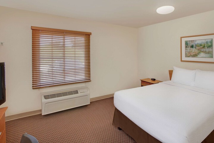 Room 12 of 35