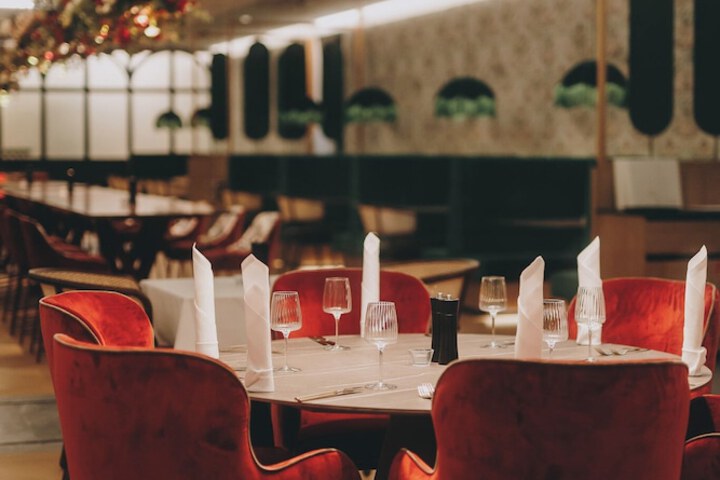 Dining 55 of 81
