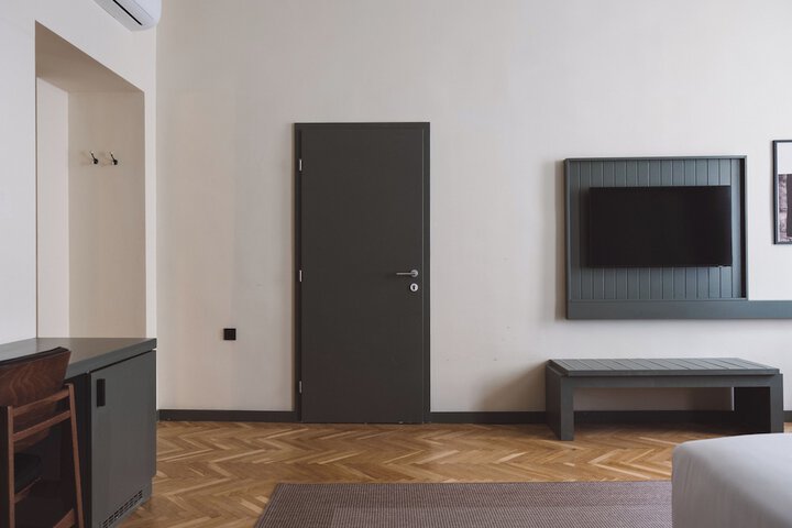 Room 46 of 81