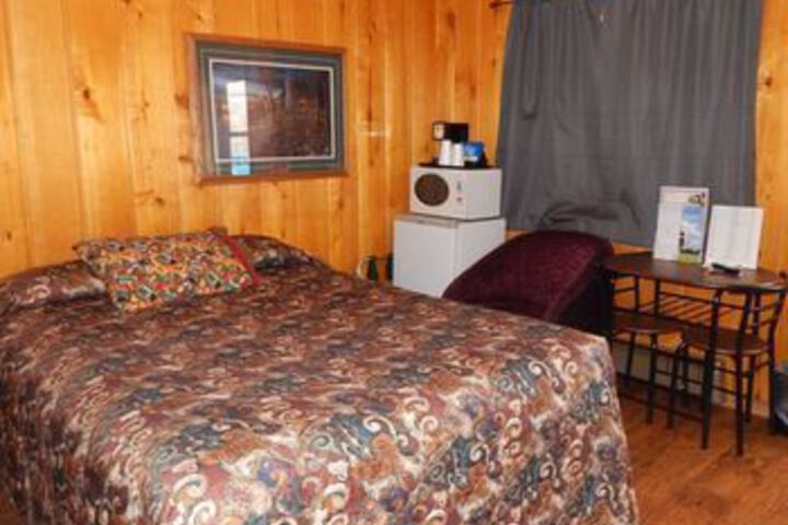 Room 27 of 35