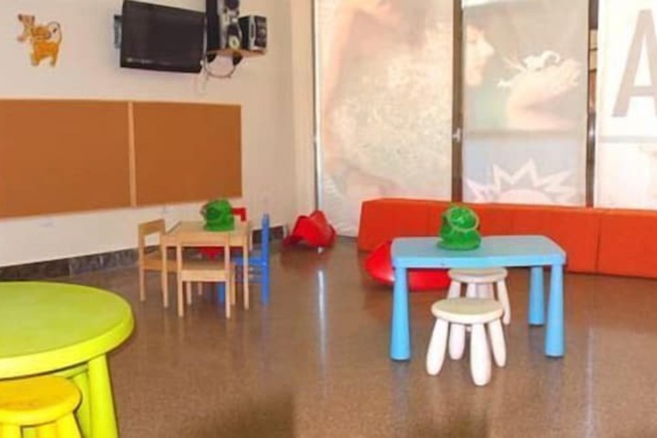 Children's play area - indoor