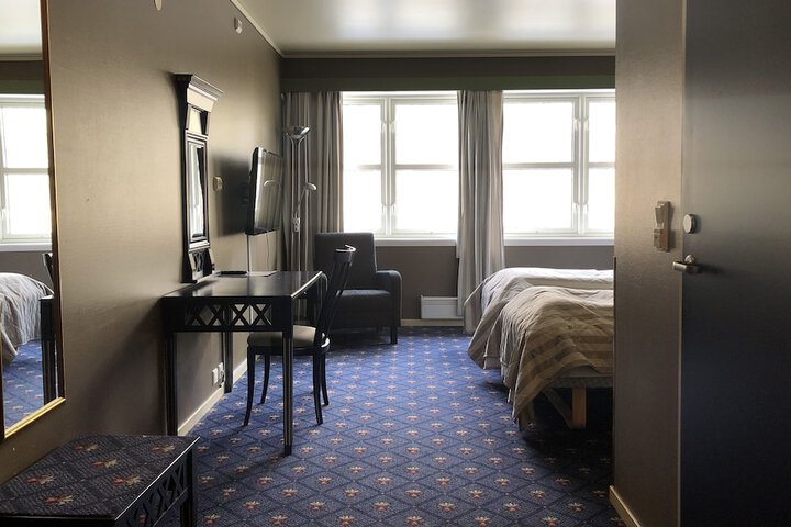Room 9 of 46
