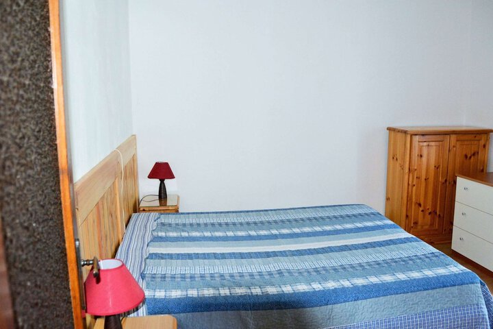 Room 5 of 46