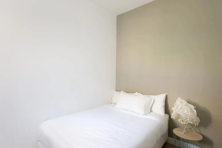 Room 14 of 17