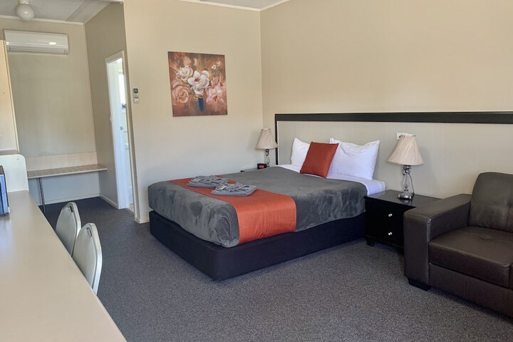 Room 7 of 55