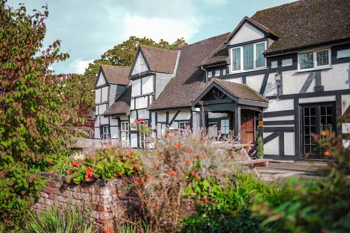 The Thatch Inn in Gloucester