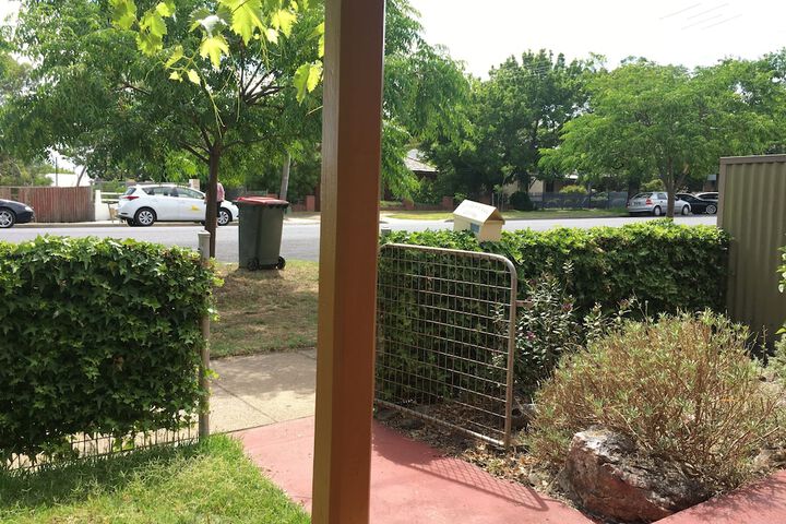 Hotel Exterior 26 of 30