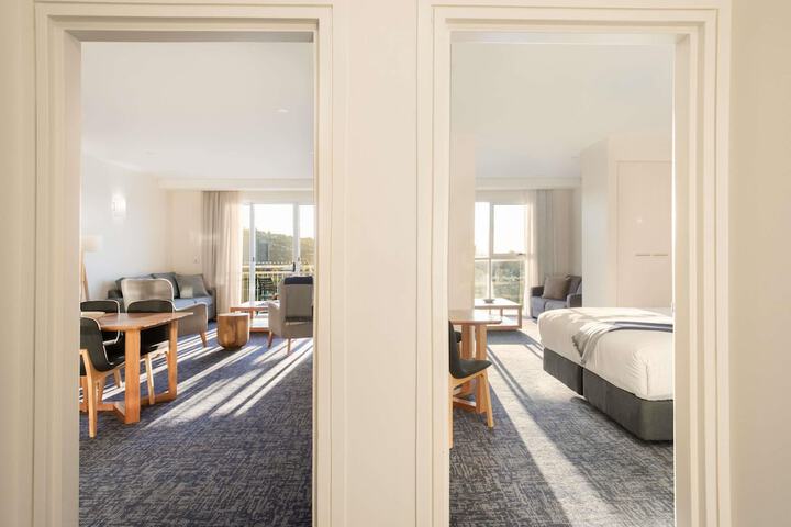 Room 51 of 113