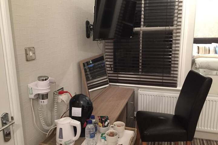 Room 7 of 74