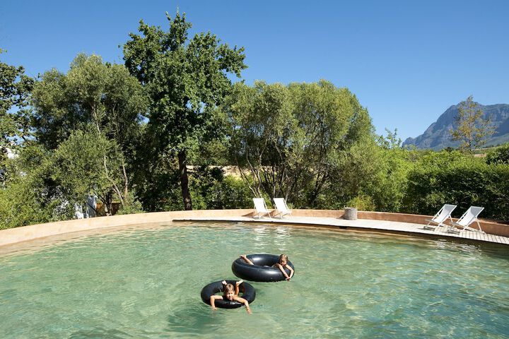 Pool 47 of 136