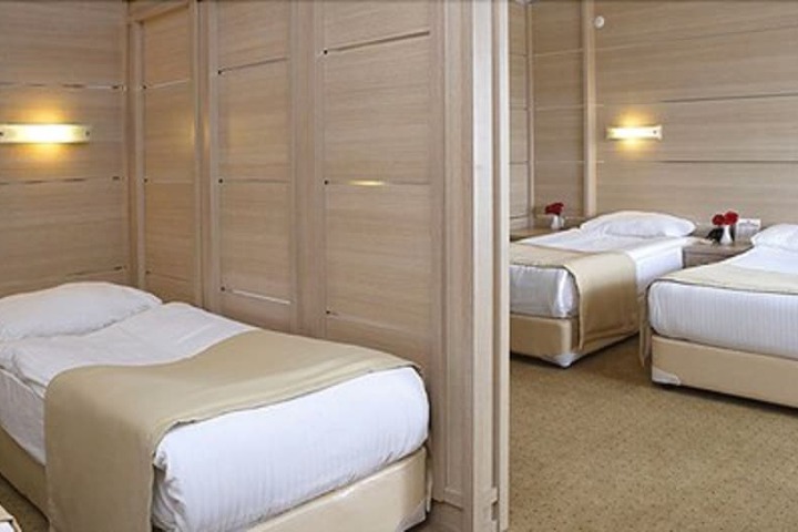 Room 3 of 31