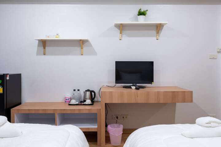 Room 21 of 50