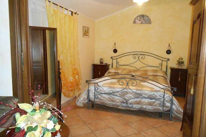 Room 7 of 22