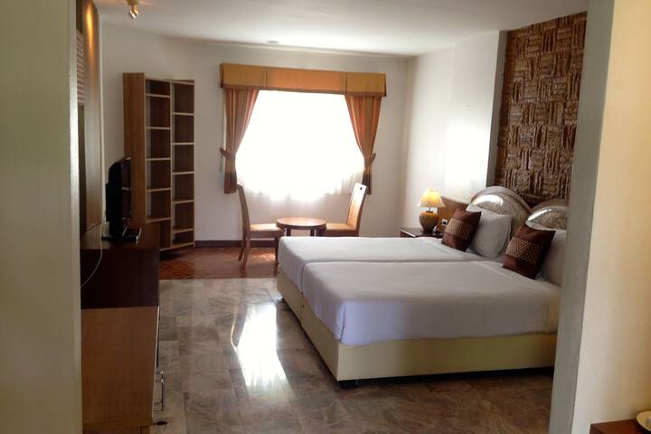 Room 7 of 60