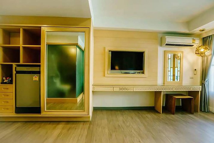 Room 60 of 91