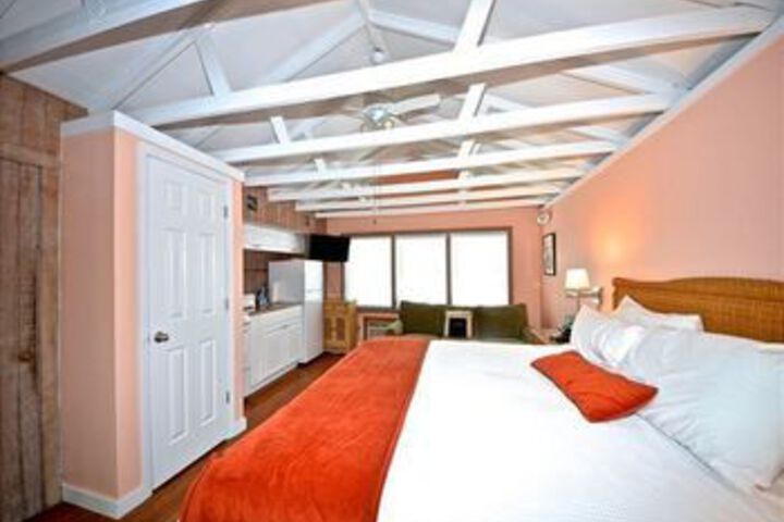 Room 14 of 40