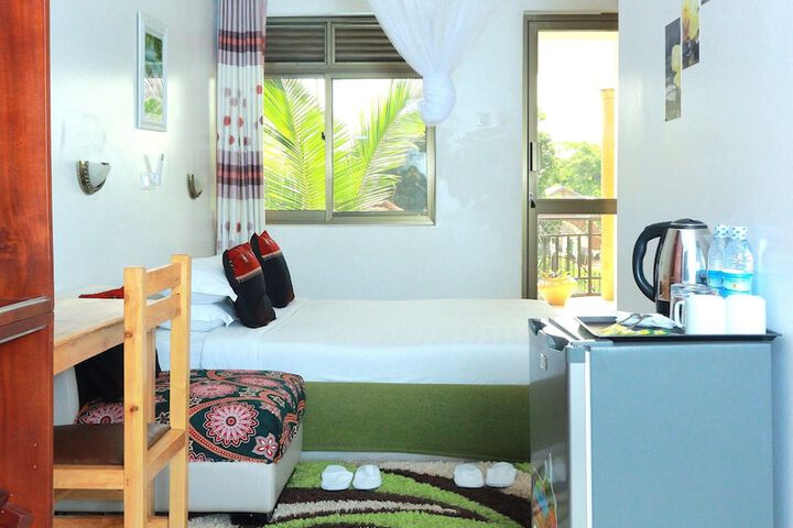 Room 55 of 182