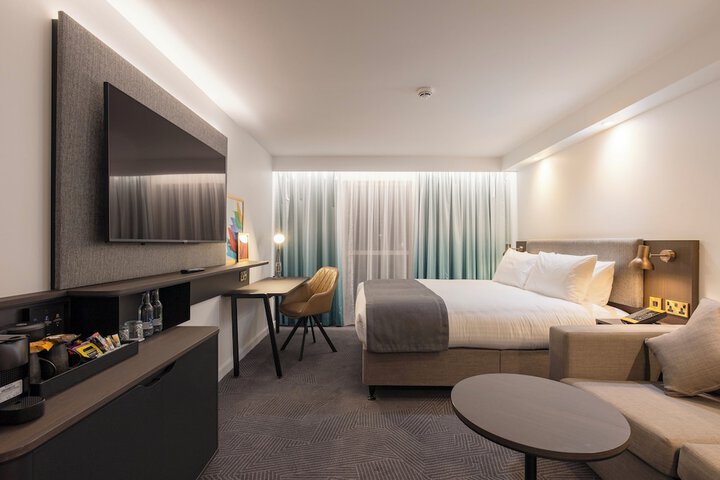 Room 9 of 53
