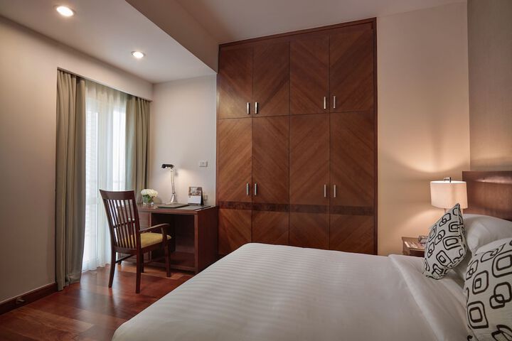 Room 16 of 93