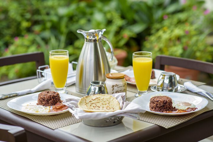 Breakfast/Coffee Service 6 of 29