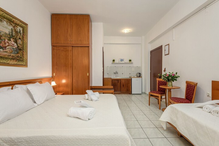 Room 22 of 48