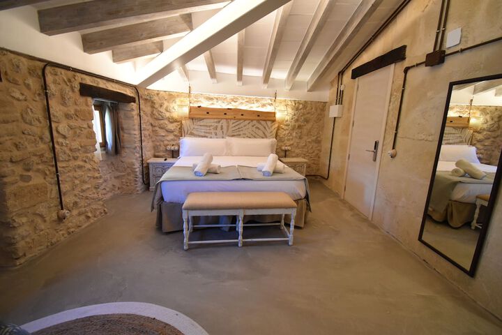 Room 7 of 40