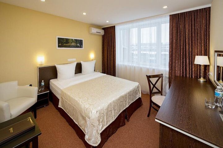 Room 21 of 50