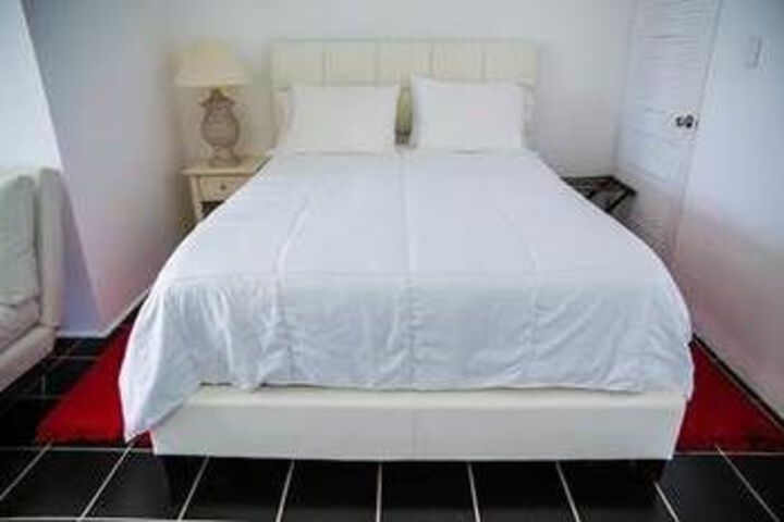 Room 7 of 25