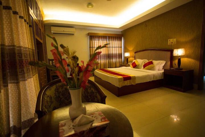 Room 34 of 38