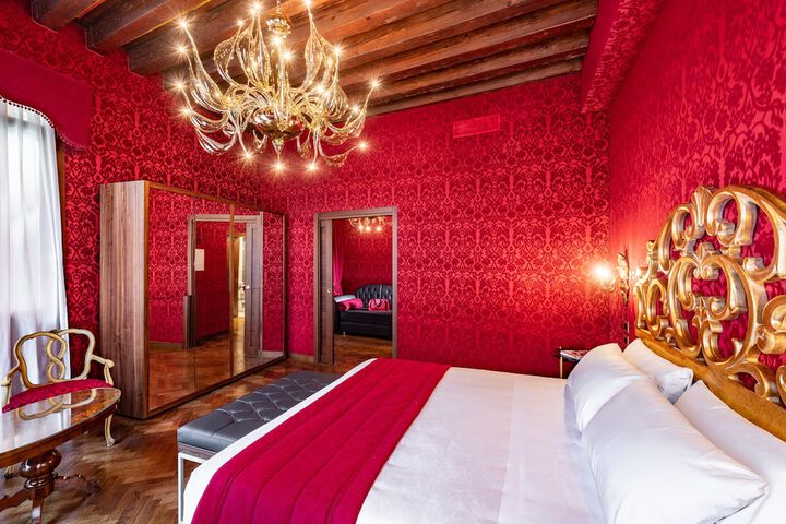 Room 21 of 69