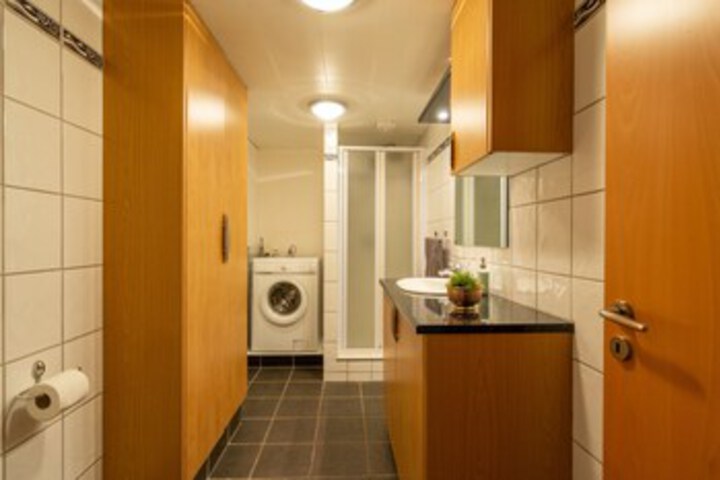 Room 2 of 55