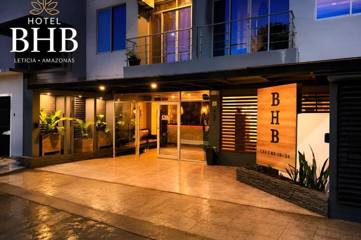 Exterior of BHB - ApartaHotel