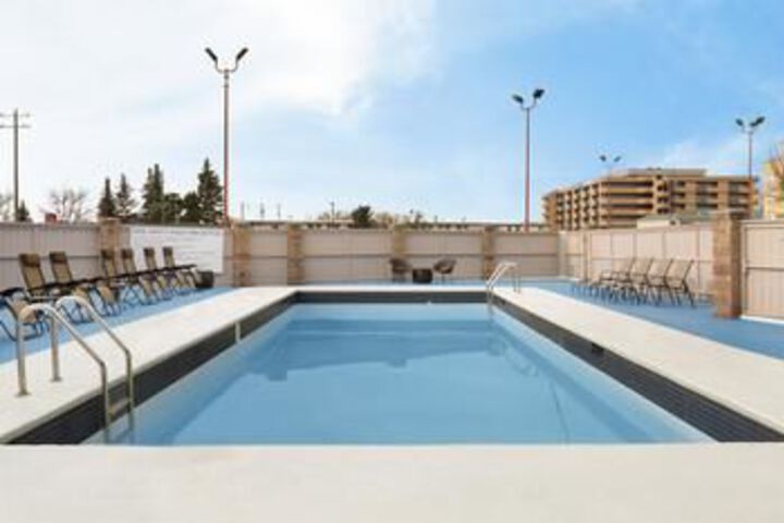 Pool 23 of 24