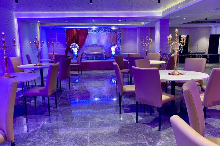 Ballroom/Hall 25 of 38