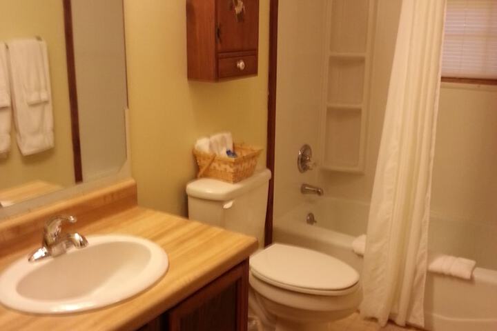 Room 11 of 30
