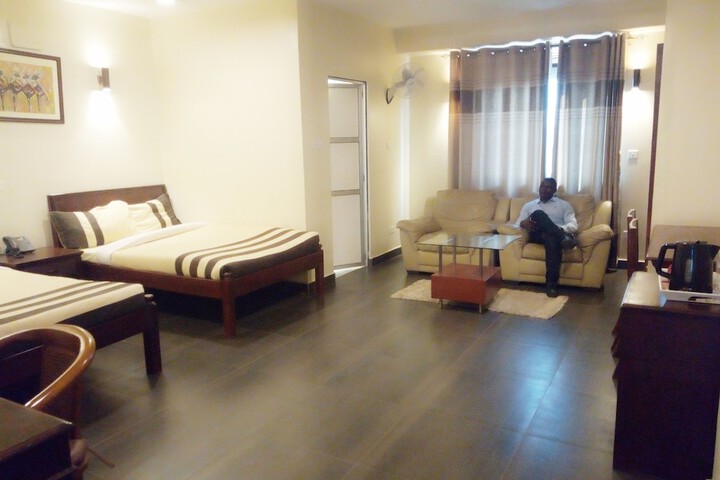 Room 19 of 32