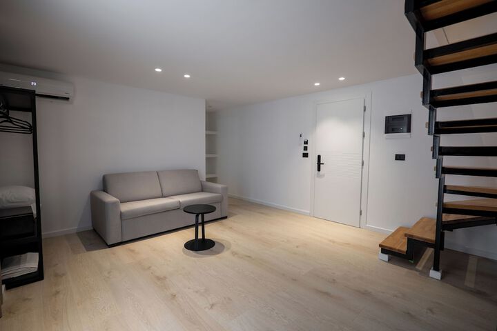 Room 70 of 100