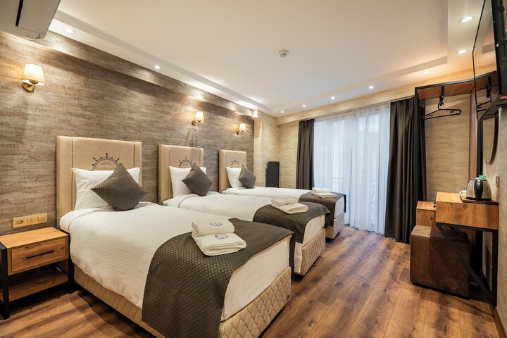 Room 9 of 23
