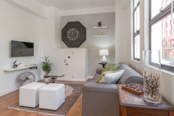 Room 15 of 16