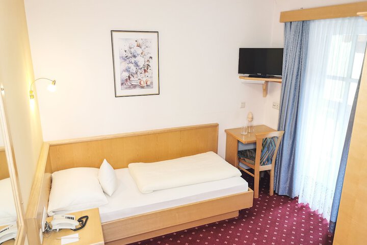 Room 14 of 46