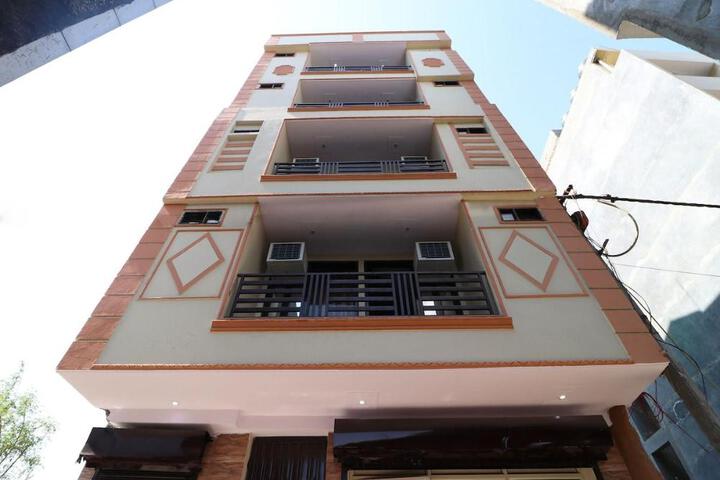Roomshala 017 Diamond Key