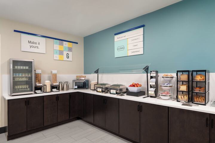 Breakfast/Coffee Service 36 of 49