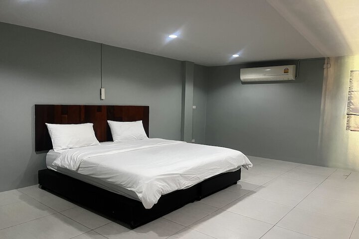 Room 7 of 53