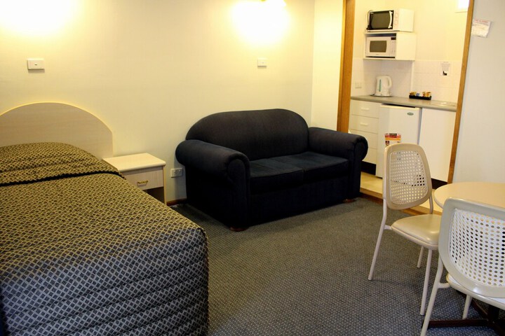 Room 19 of 33